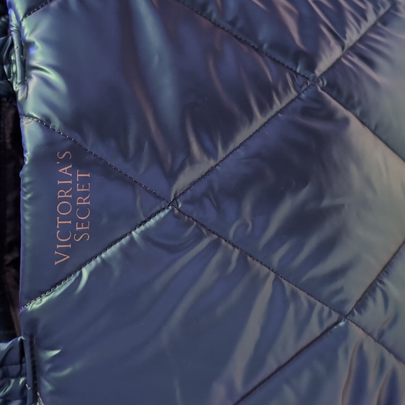 Victoria's Secret Puffer Tote Metallic Teal Green Bag - Picture 6 of 9